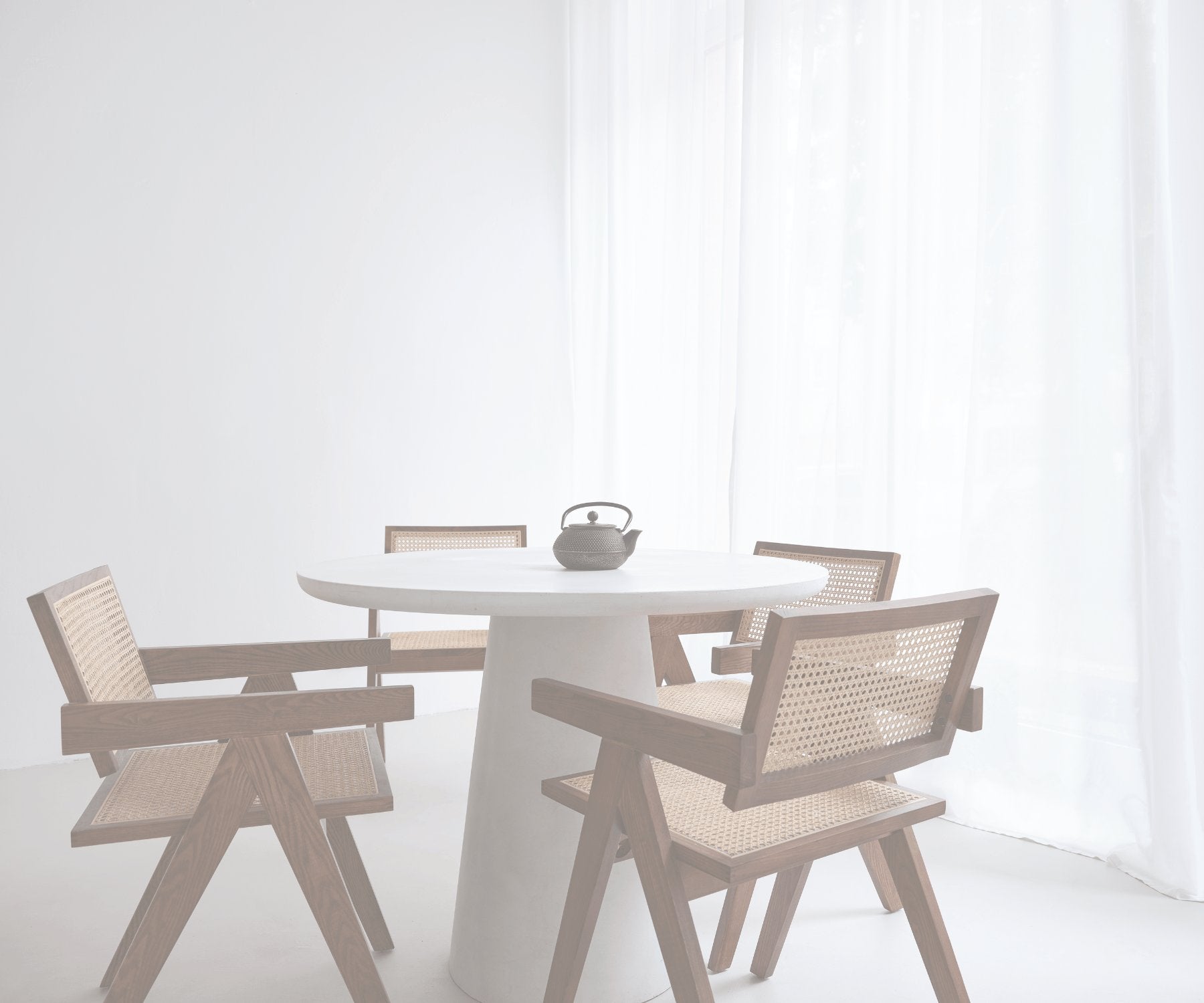Spisebordsstole – design, komfort og personlighed rundt om bordet